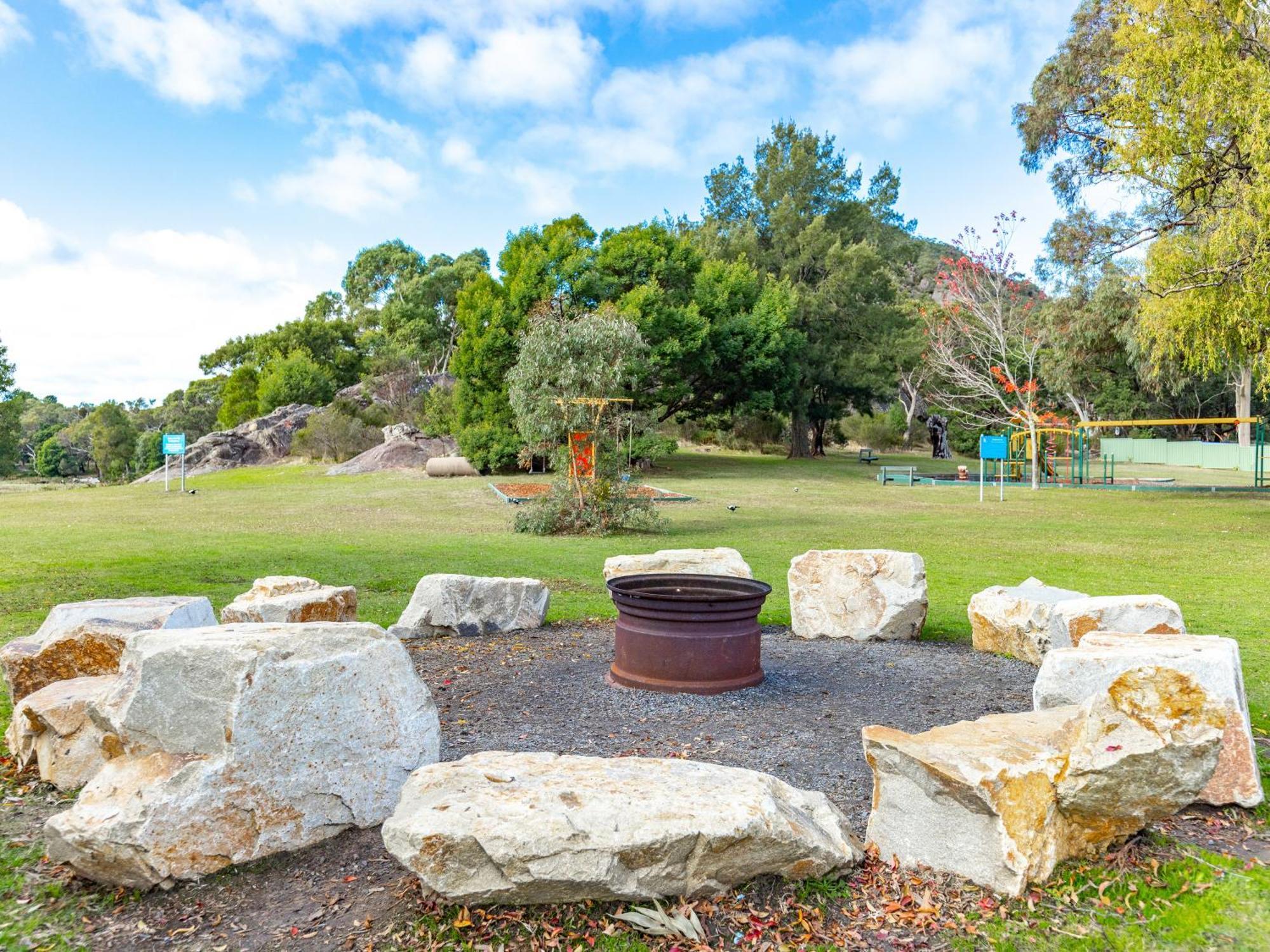 Nrma Halls Gap Holiday Park Exterior photo